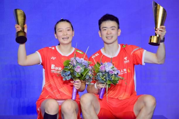 羽毛球场地尺寸全解析：国际标准与业余场地的区别