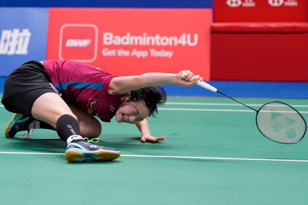 羽毛球场地尺寸对比:室内与室外场地的区别