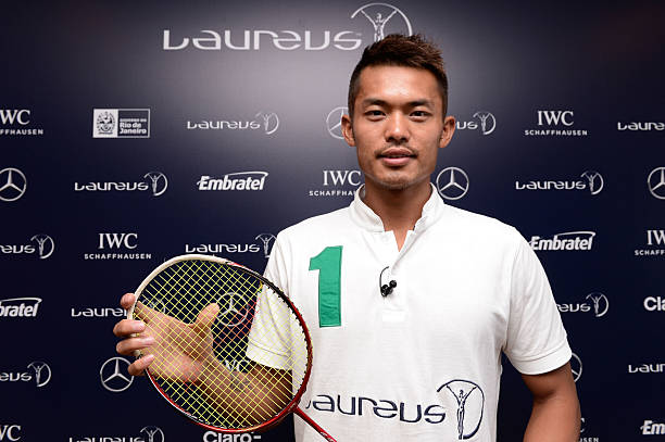 羽毛球拍质量对比:Yonex vs Victor,谁更胜一筹?