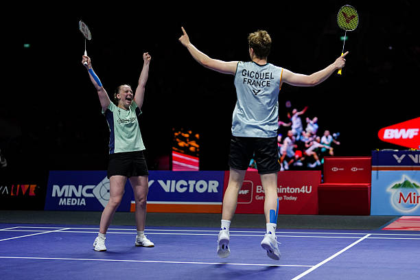 握拍角度决定球路！如何调整握拍打出精准落点