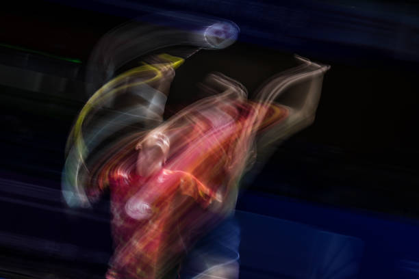 羽毛球拍磅数越高越好吗?揭秘磅数与击球手感的关系