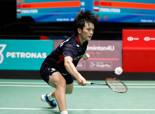 林丹经典杀球GIF回顾,感受超级丹的王者风范