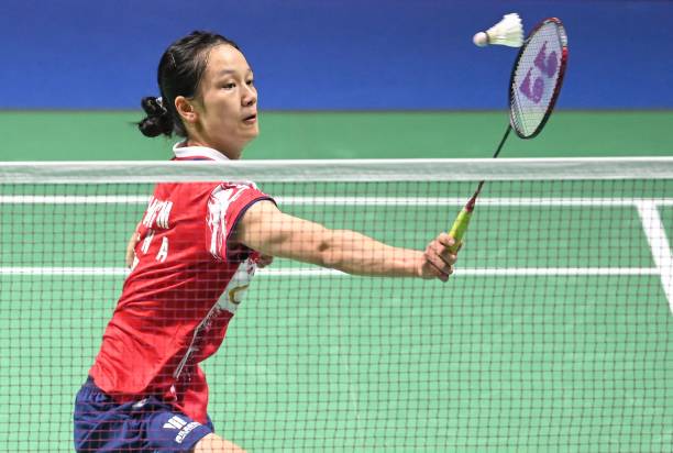 小学数学应用题：羽毛球场面积计算全解析