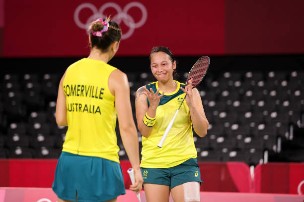 羽毛球杀球与步法结合:如何做到快速连贯?