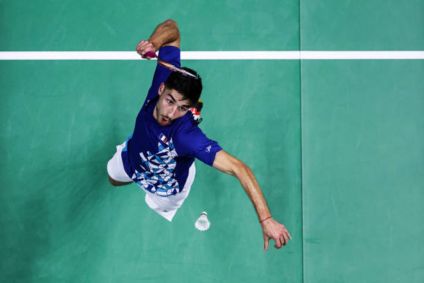 学校羽毛球场地收费是否合理?听听知乎用户的真实体验