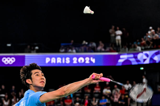 羽毛球单打战术指南:如何针对不同对手制定比赛策略