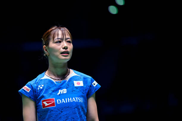 羽毛球场尺寸与画线规则:手绘平面图示范