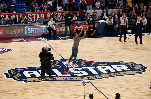 篮球规则小知识:NBA罚球是否允许打板?