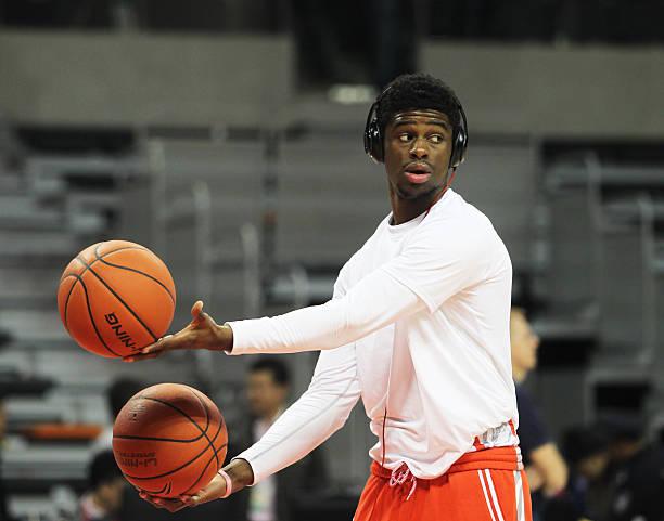 如何提高控球后卫的传球视野与决策能力