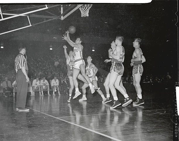 字母哥确认赛季报销，雄鹿卫冕之路遭遇重创