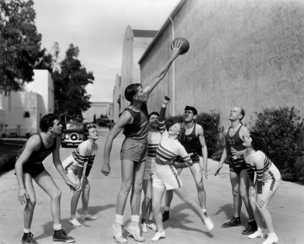 比赛时间设置:国际篮联与NBA规则比较