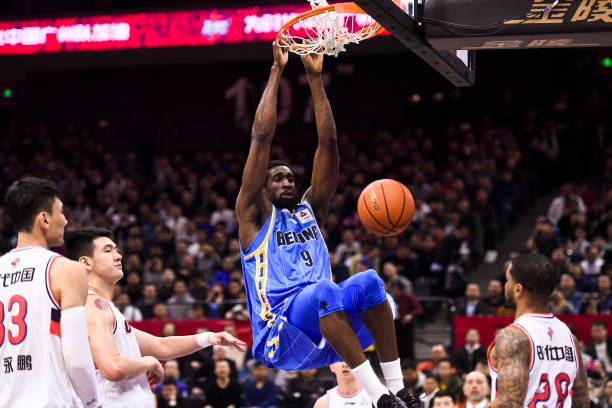 女子篮球运动员的身高与位置选择的关系是什么?