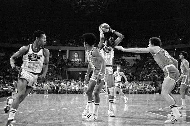 篮球直播软件在线观看视频:一部展现中国古典文学魅力的经典之作