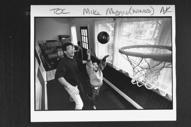 篮球与足球的较量:NBA与欧冠决赛收视率分析