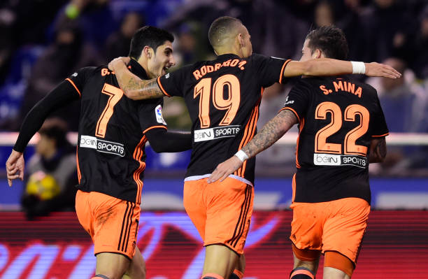 梅西金球加冕：足坛传奇再铸辉煌