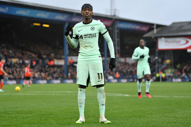 点球类型与成功率：数据揭示哪种罚球方式最靠谱