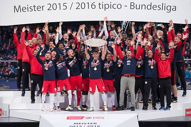 帽子戏法次数:C罗与梅西谁更擅长独中三元?