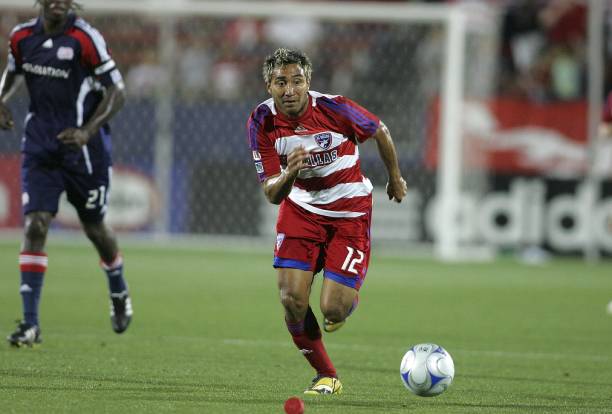 进球被吹无效？教你如何正确理解裁判的判罚依据