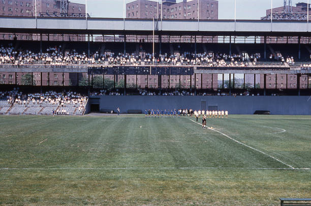 从歌手到时尚女王:维多利亚·贝克汉姆的品牌之路