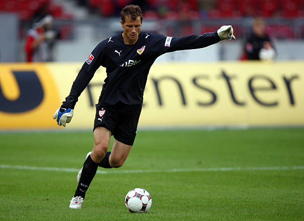 赛事直播与比分同步:电脑版足球比分的沉浸式体验