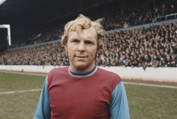 FIFA21梅西位置对比:现实与游戏中的战术差异