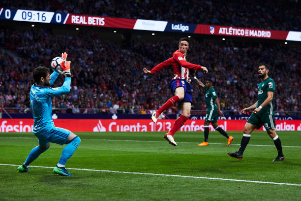 韩国职业足球联赛DS积分榜:争冠与保级形势解析