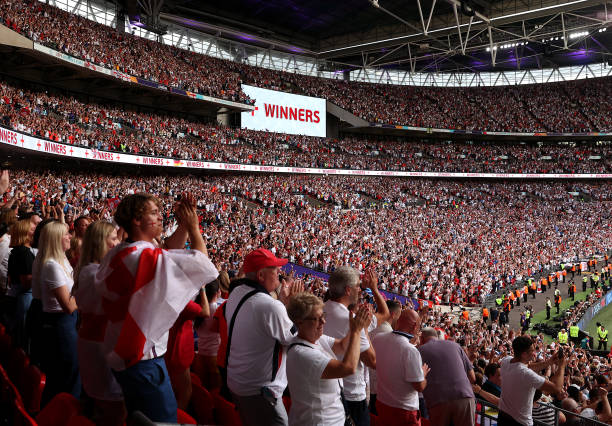 英超天王山!阿森纳vs曼城前瞻:枪手主场誓破魔咒,瓜塔斗法再上演。