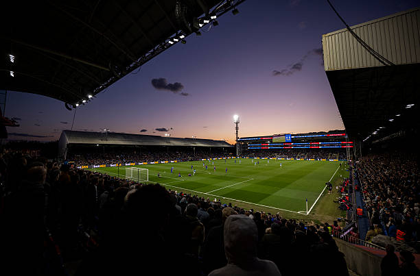 红牌还是黄牌?详解球员被罚出场的规则