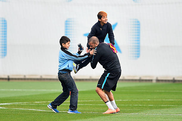 罗马里奥的绝技:小范围闪转腾挪,为何无人能防?