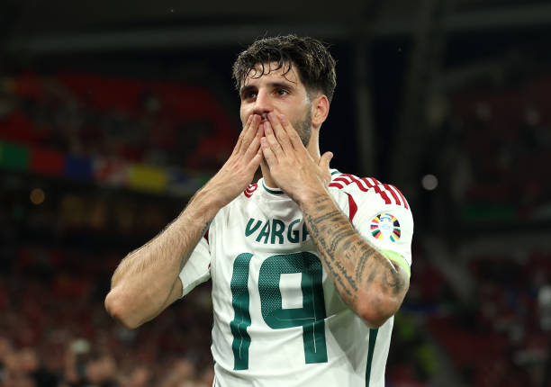 FC足球世界2024破解版：无限点券获取攻略