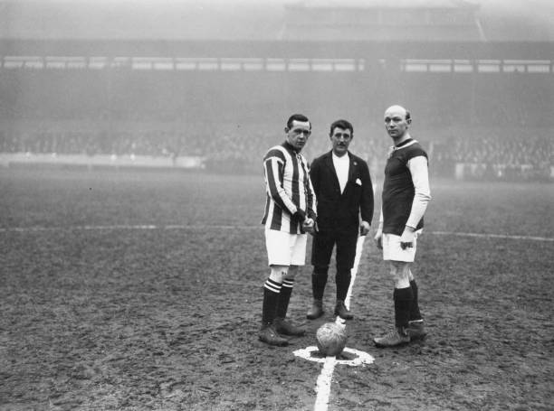 从几岁开始,莱万就展现足球天赋?