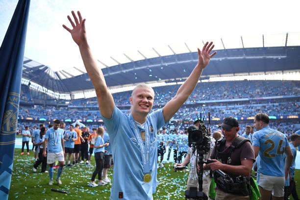 （结合当前赛季，强调实时性和出线分析）