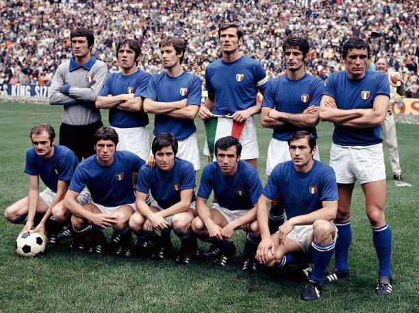 从越位位置到犯规:裁判视角下的判罚标准解析