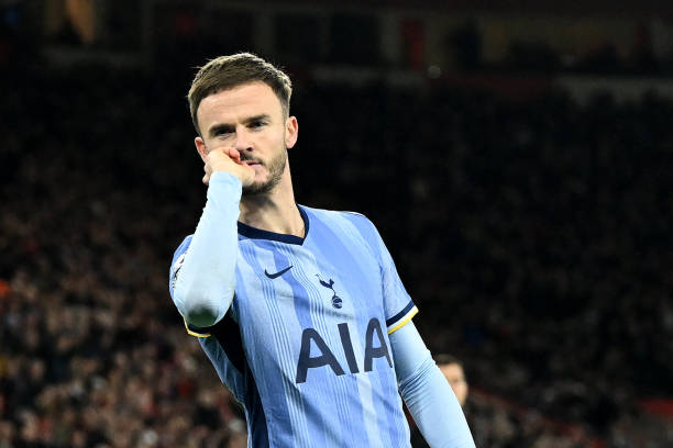 从巴萨到巴黎:梅西的俱乐部转会历程