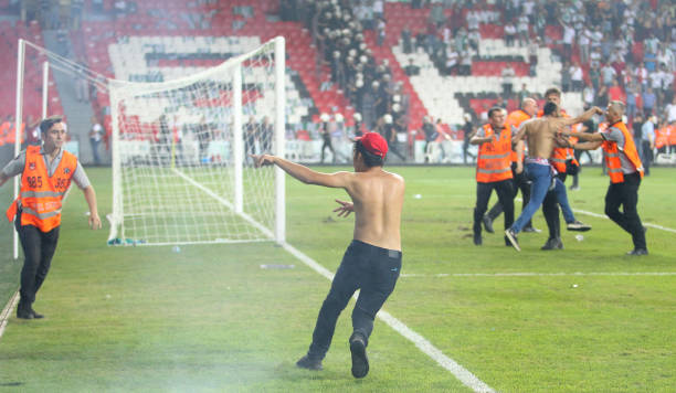 全球足球比分速报：第一时间了解赛果与排名