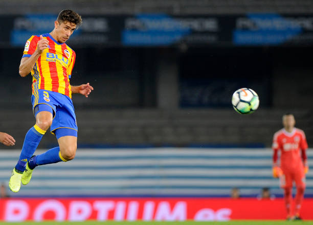 皮耶罗&特雷泽盖组合闪耀，尤文01-02赛季问鼎意甲