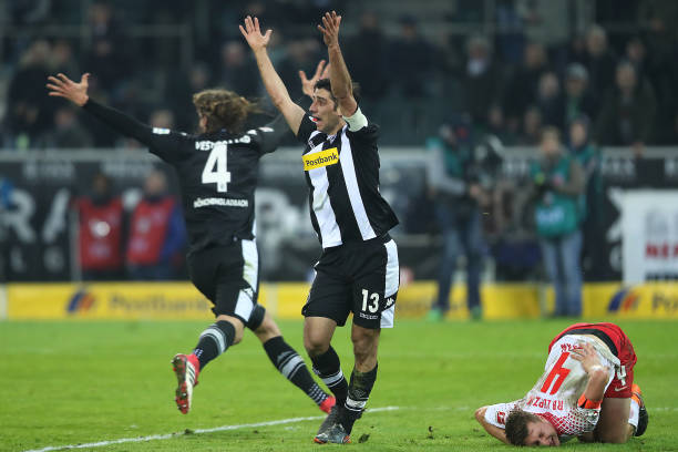 欧冠直播指南:爱奇艺、PP体育等平台观赛对比