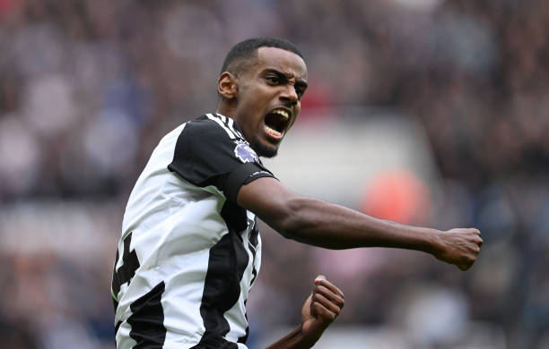 欧冠冠军年份冷知识:哪些球队曾实现三连冠?