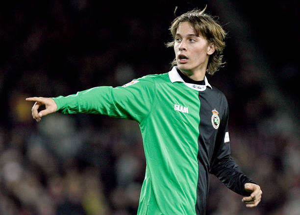 盲人足球赛场上,他们用实力打破偏见