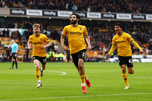 （直接点明核心结构，清晰易懂）