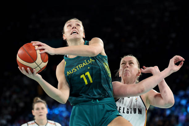 奥运会举办年份的闰年特征及例外情况