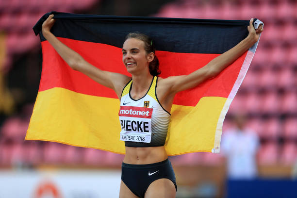 从沙坑到纸面:跳远主题的创意造句指南