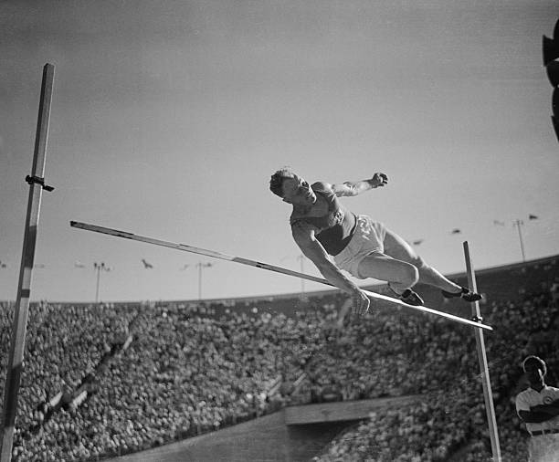 年龄差26岁的爱情:伏明霞与梁锦松的婚姻生活揭秘