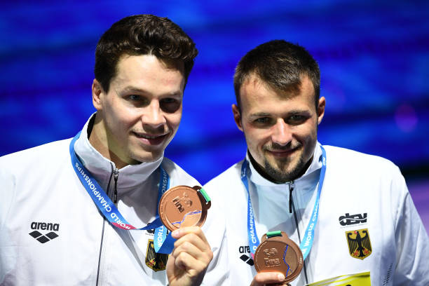 田径知识:中跑的标准距离是多少米?