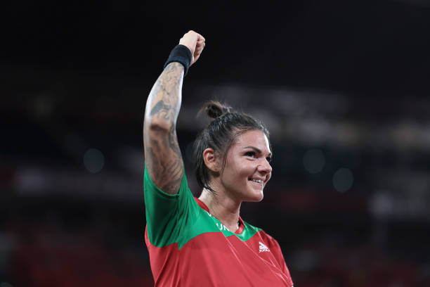 为什么国际乒联严格规定乒乓球台高度？历史与科学依据