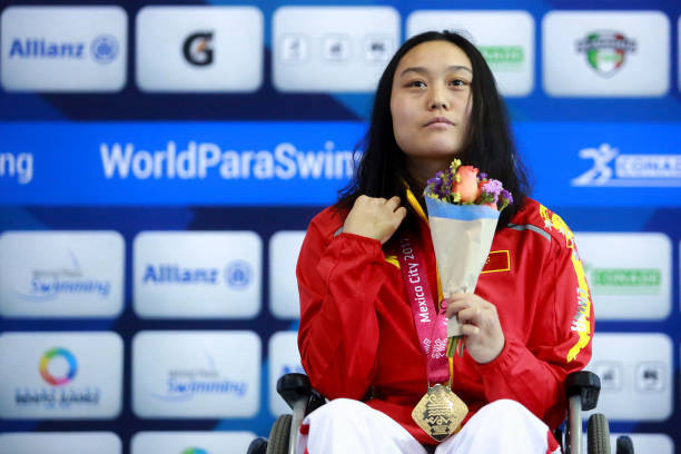 广州小学生游泳比赛选手采访与比赛集锦