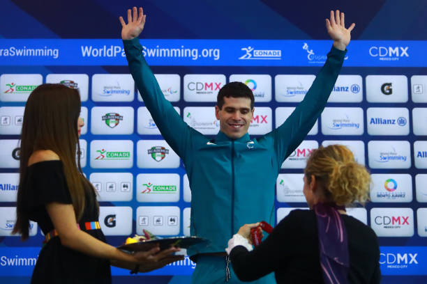 蛙泳夹水发力技巧:初学者必看的力量运用指南