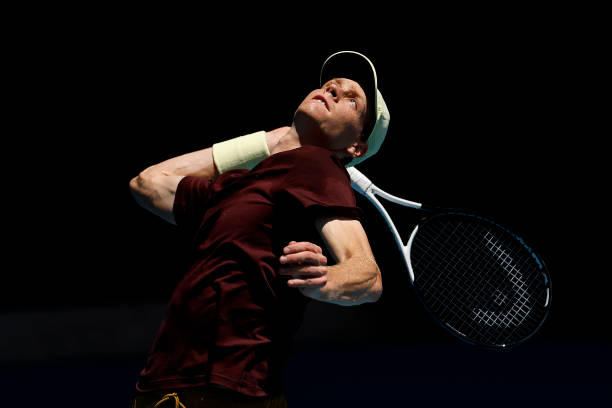 网球场围网与照明系统的标准要求