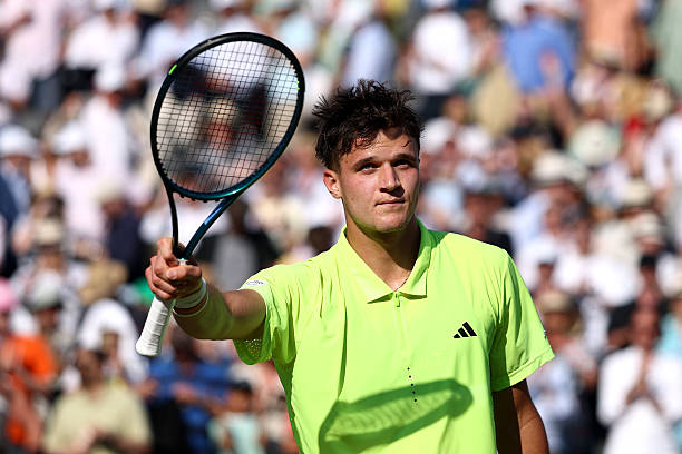 贴吧热议:德约科维奇最新训练视频曝光,状态如何?