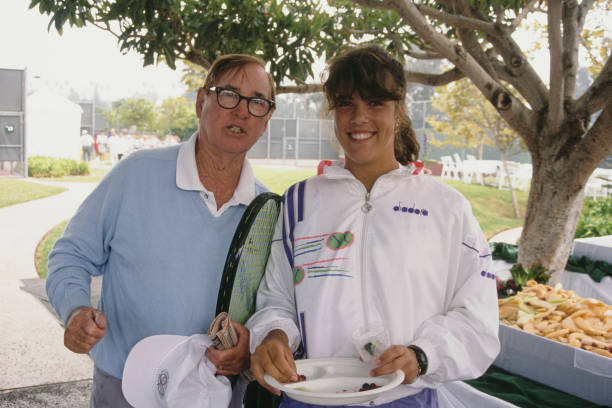 球场之外的较量:网球纪录片观后有感